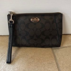 ✨EUC✨ Coach • Wristlet